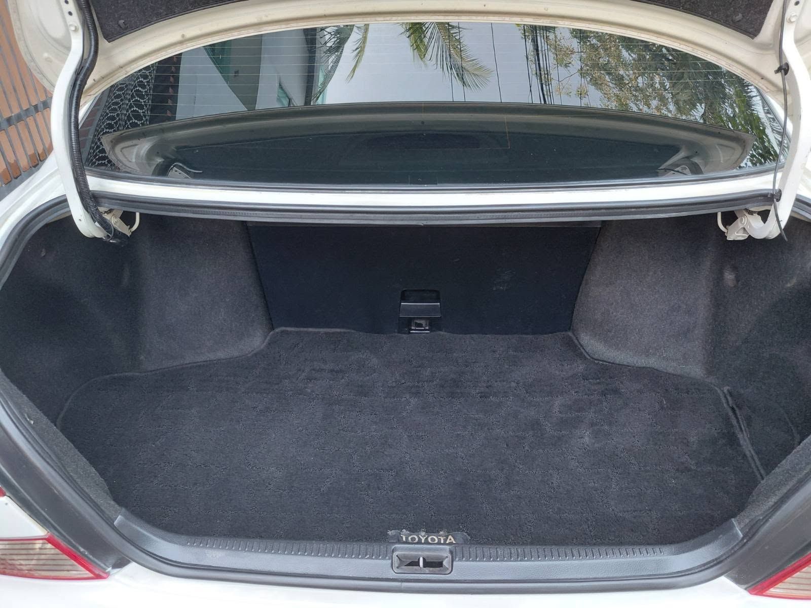 2002 Toyota Mark II · Regalia — photo 9