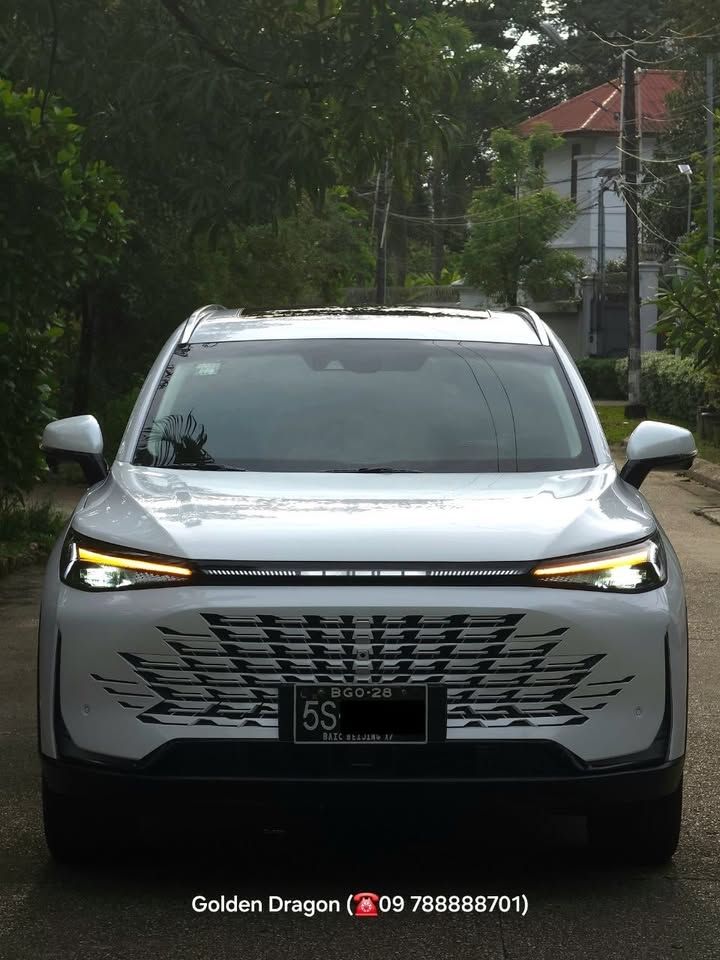 BAIC Bejing · X7 — photo 2