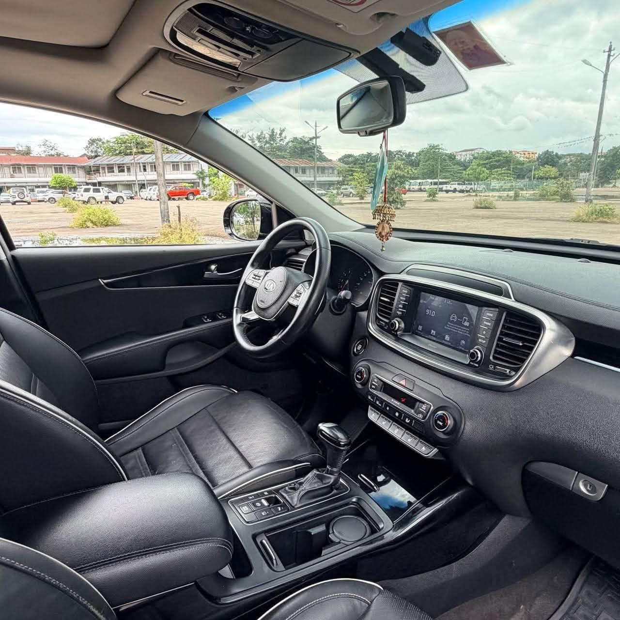 2018 Kia Sorento · GT Line — photo 6