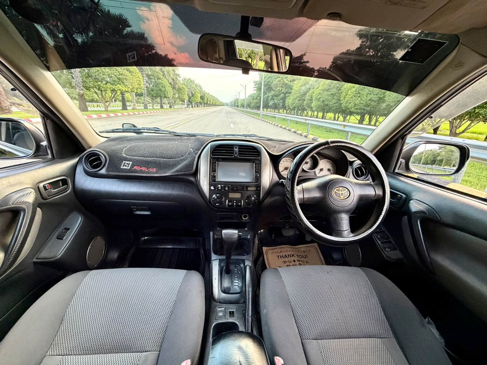 2004 Toyota RAV 4 — photo 10