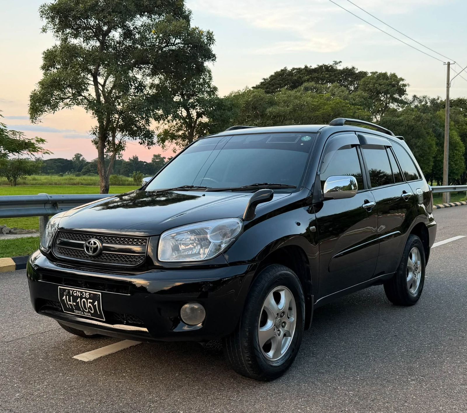2004 Toyota RAV 4 — photo 5