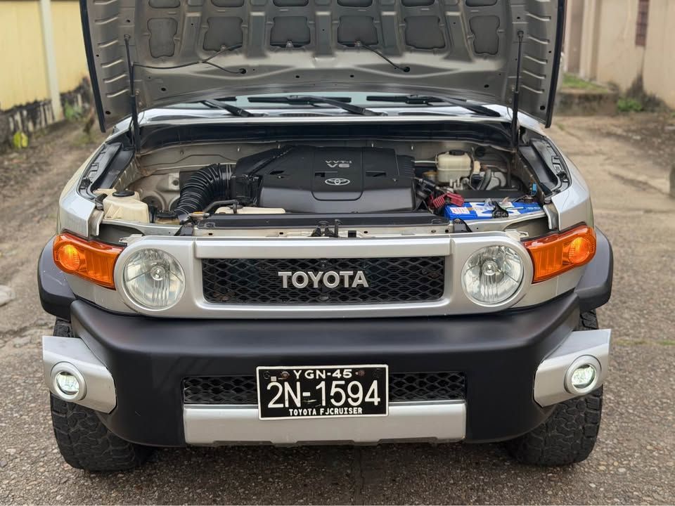 2007 Toyota FJ CRUISER — photo 3