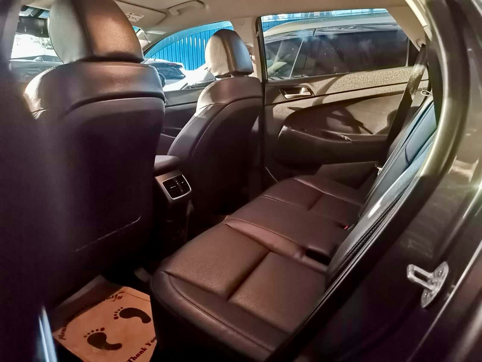 2020 Hyundai Tucson · Full — photo 6